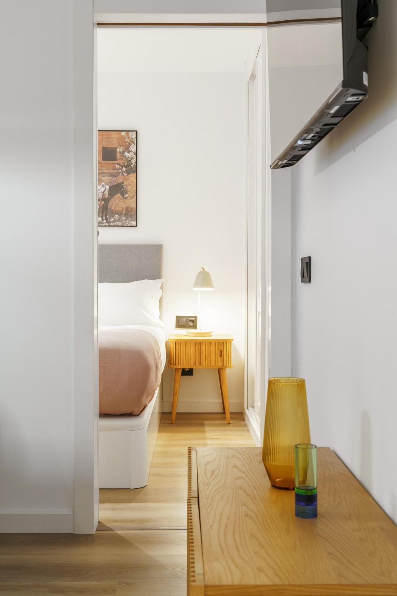Limehome Malaga Calle Victoria Værelse billede