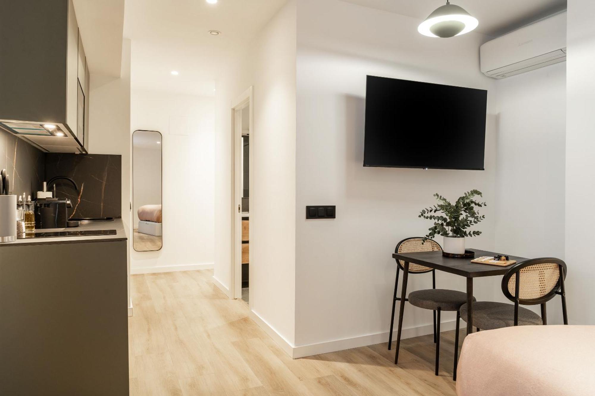 Limehome Malaga Calle Victoria Værelse billede