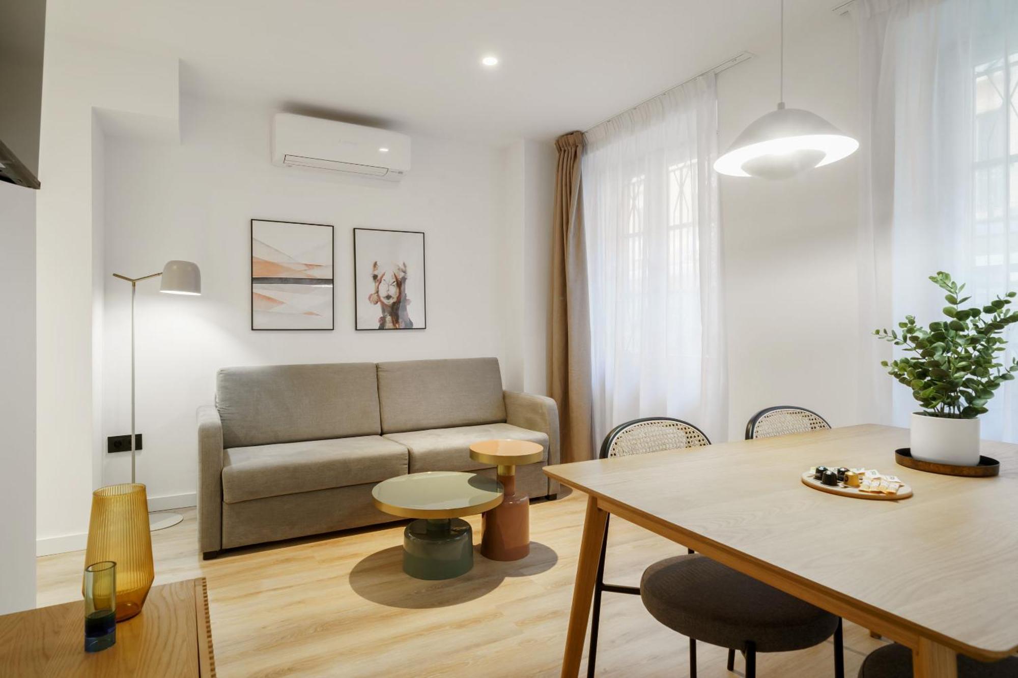 Limehome Malaga Calle Victoria Eksteriør billede