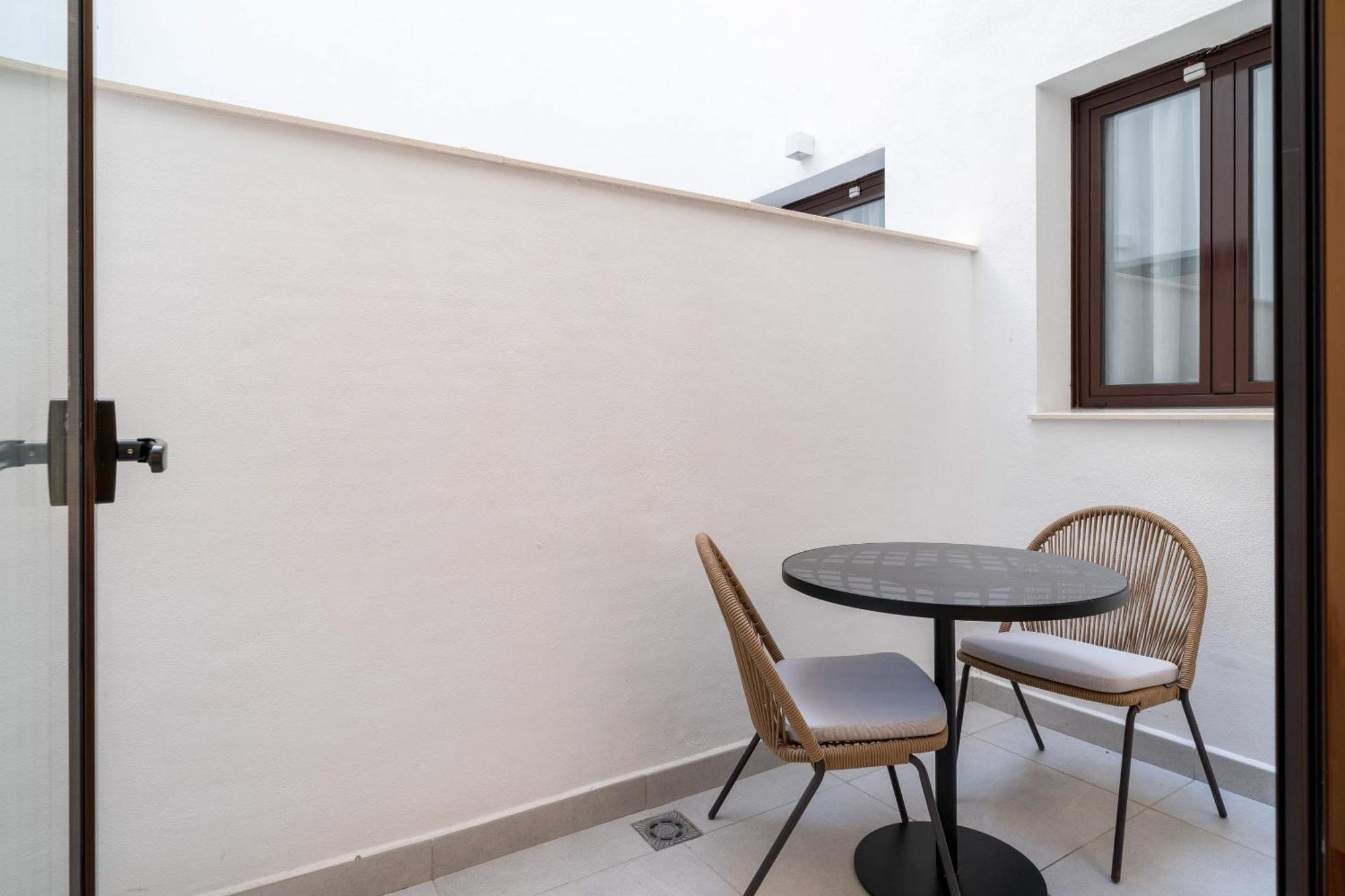 Limehome Malaga Calle Victoria Værelse billede