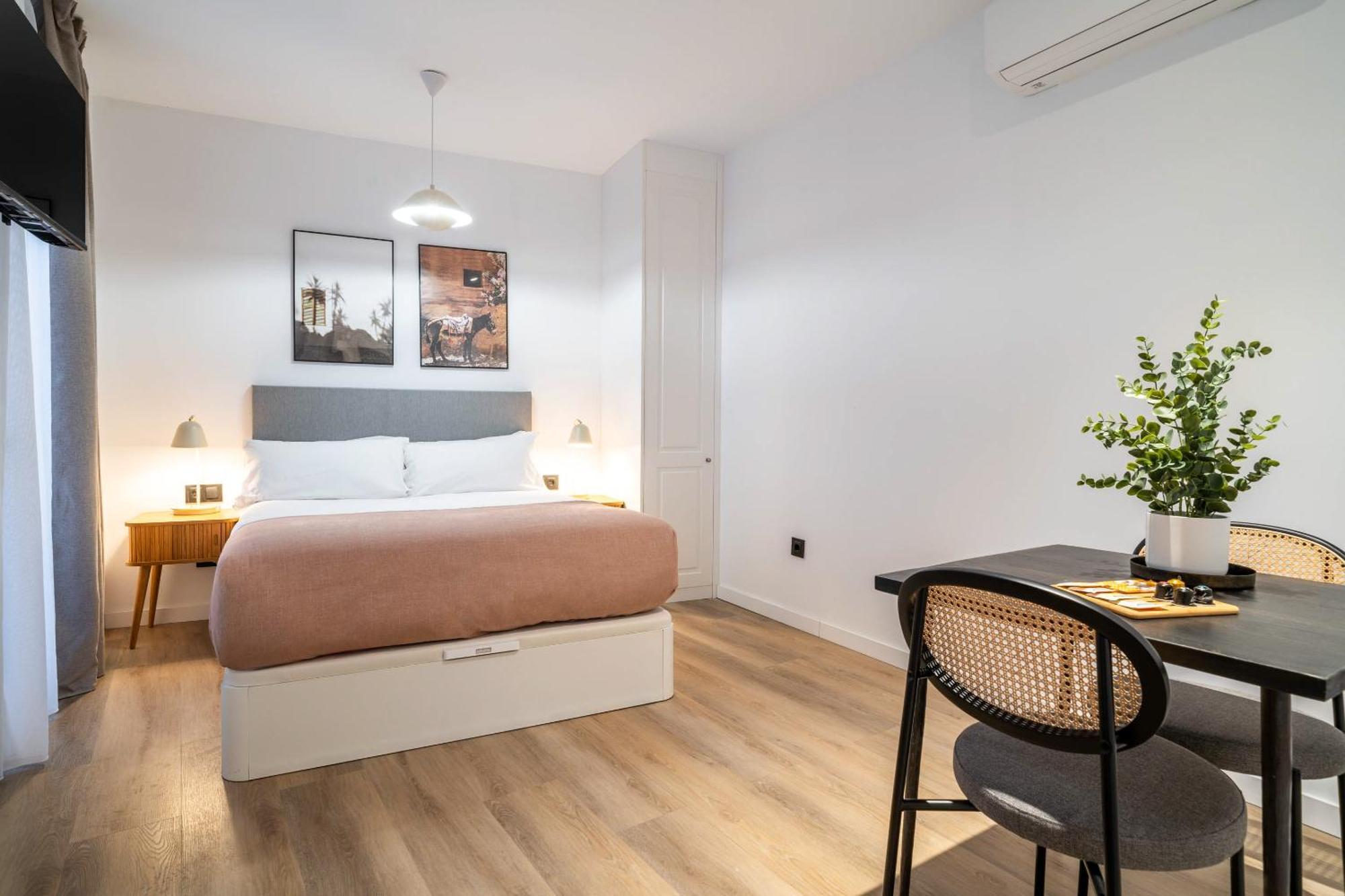 Limehome Malaga Calle Victoria Værelse billede