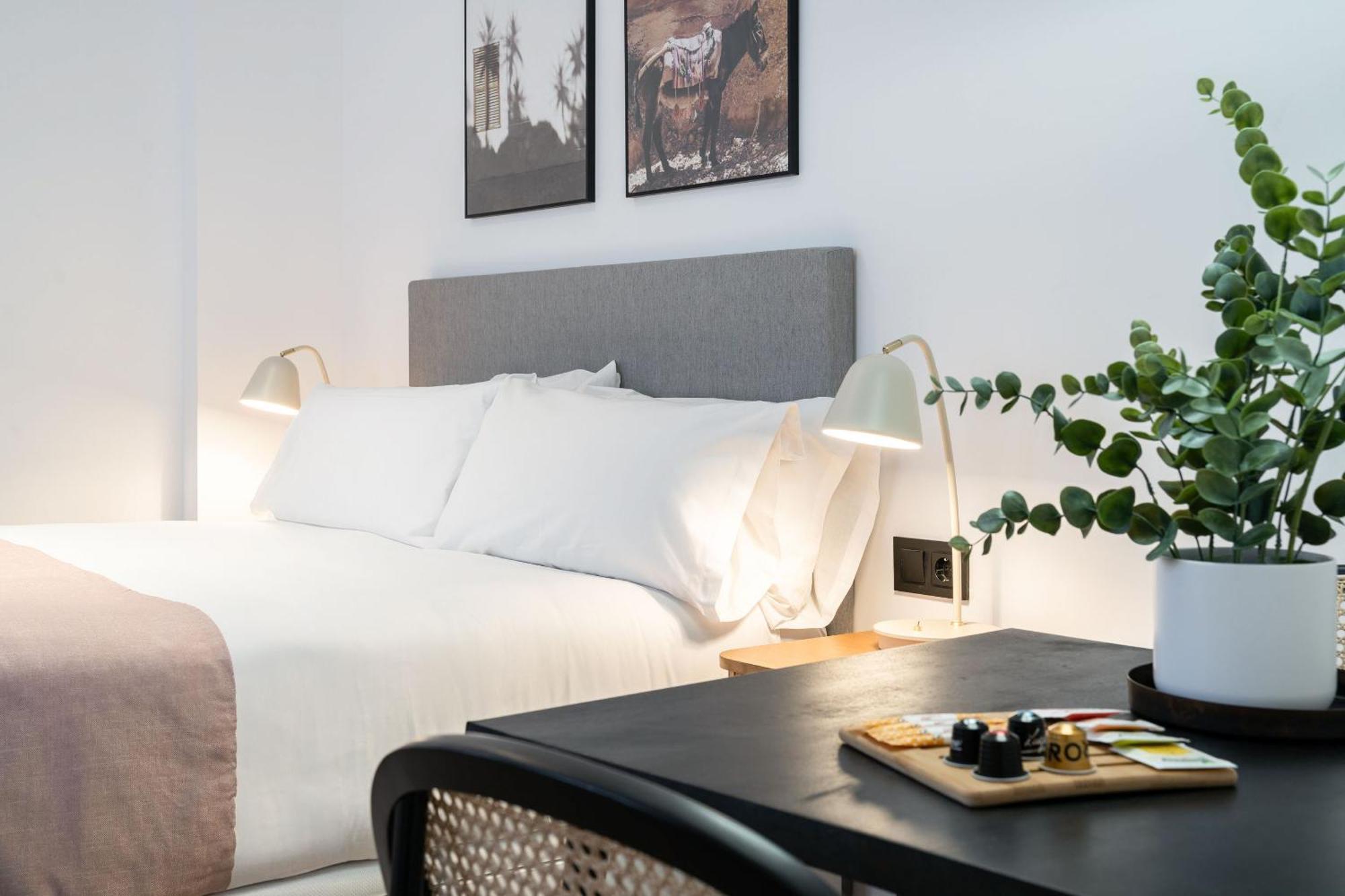 Limehome Malaga Calle Victoria Eksteriør billede