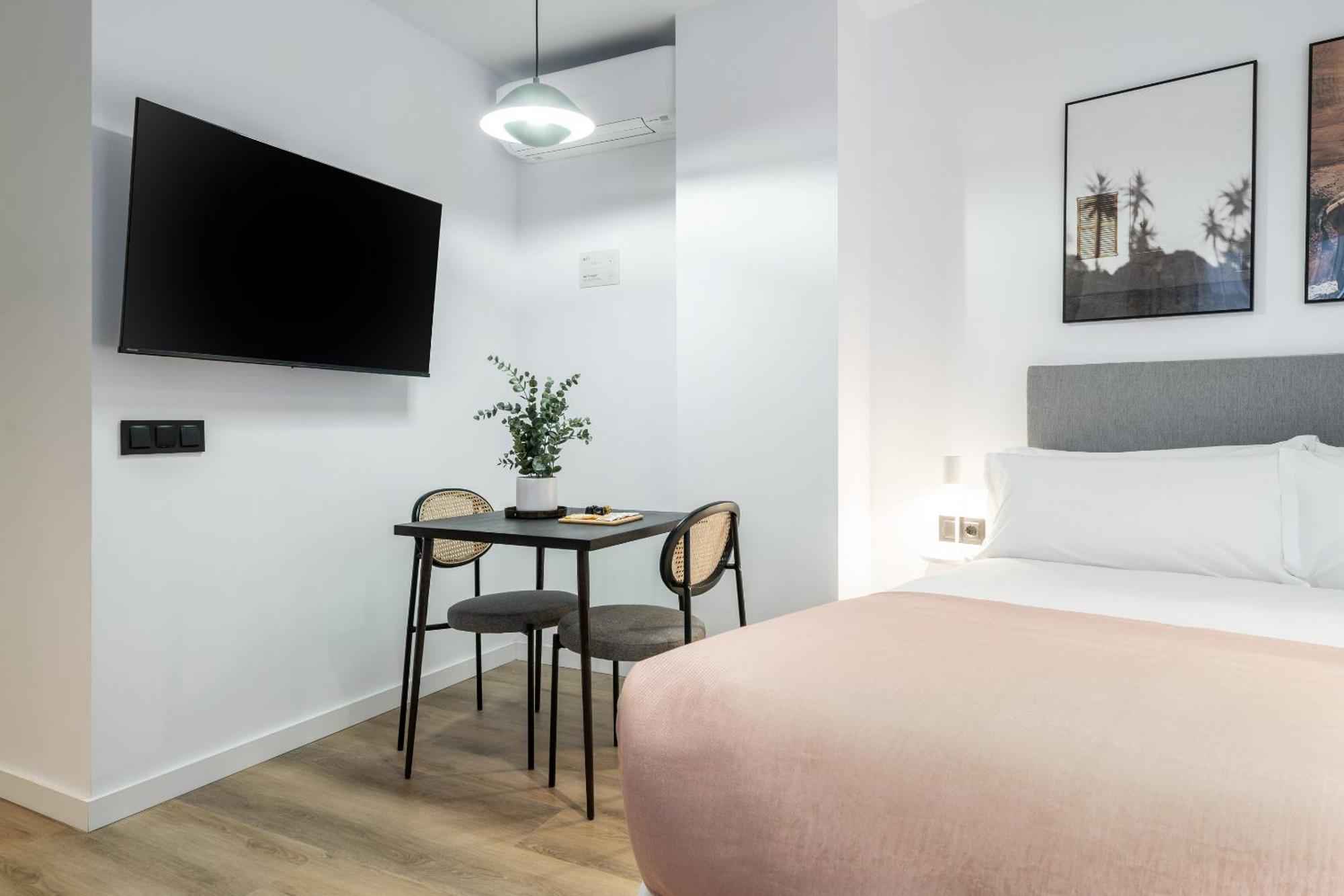 Limehome Malaga Calle Victoria Værelse billede