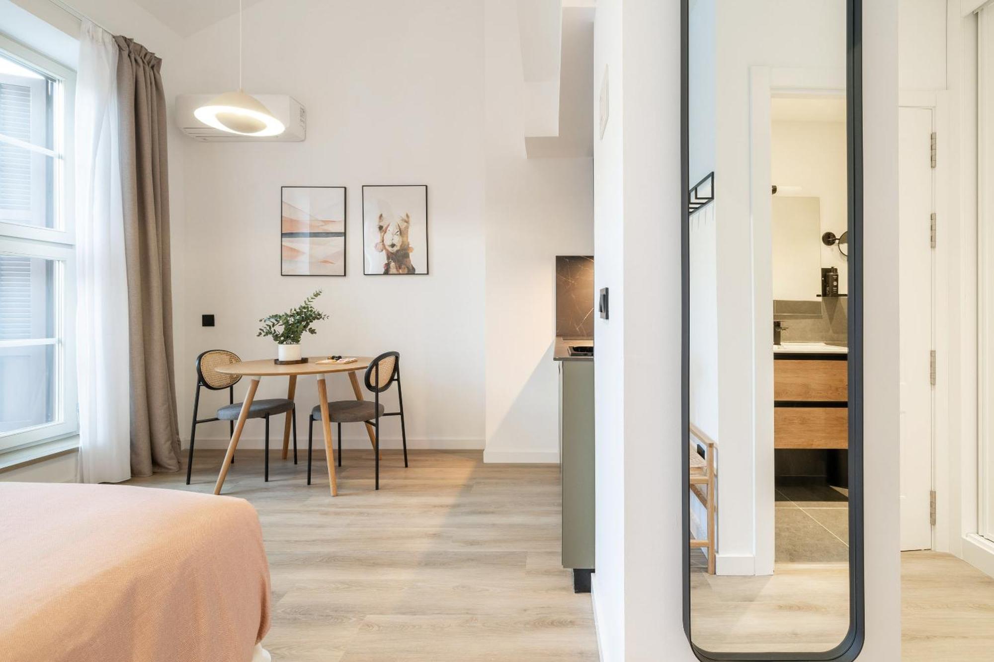 Limehome Malaga Calle Victoria Eksteriør billede