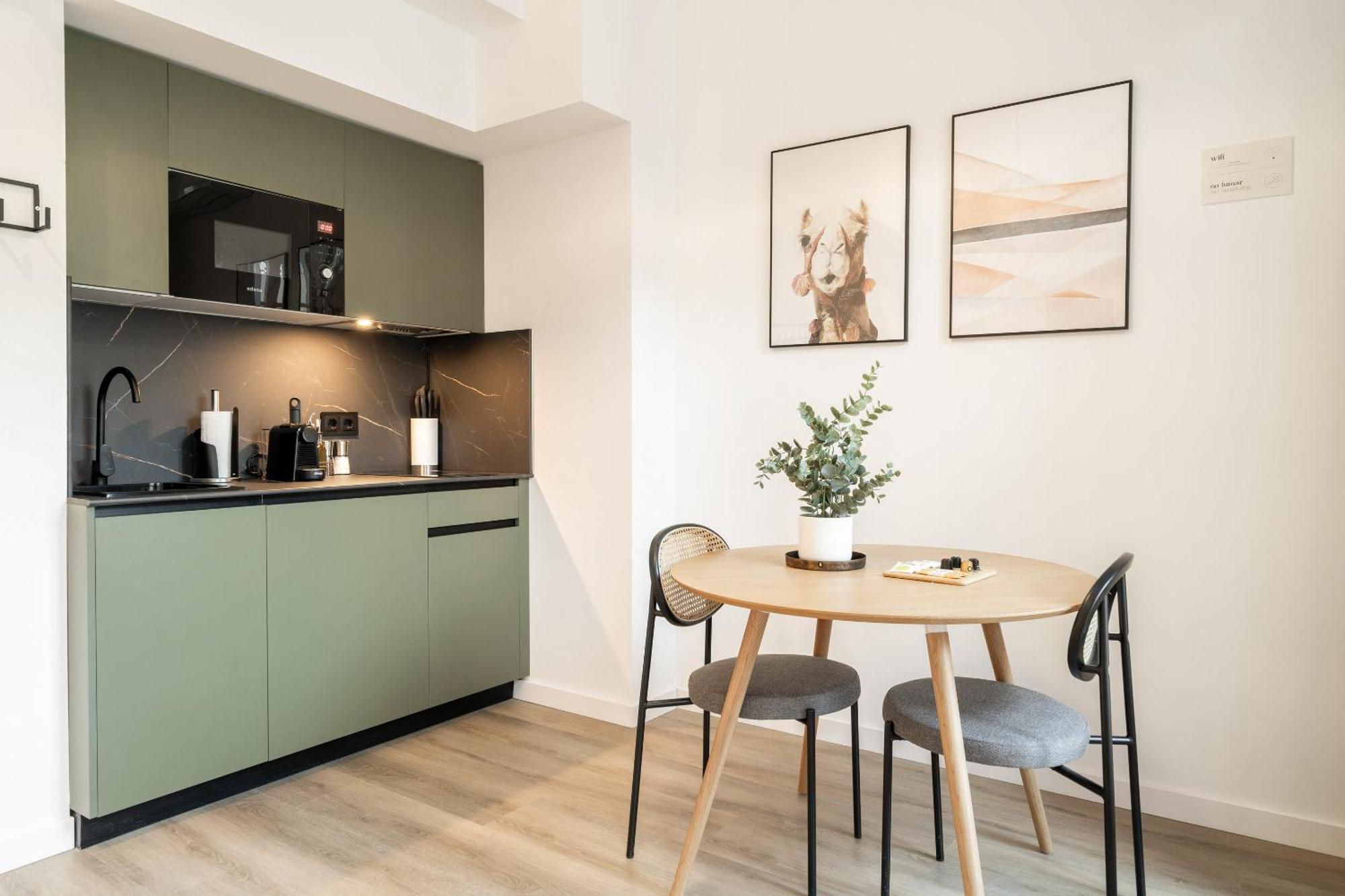 Limehome Malaga Calle Victoria Eksteriør billede