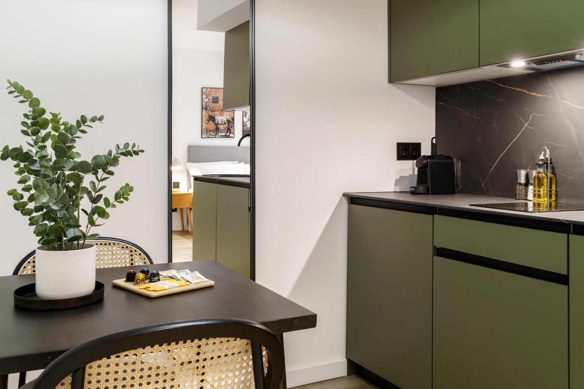 Limehome Malaga Calle Victoria Eksteriør billede